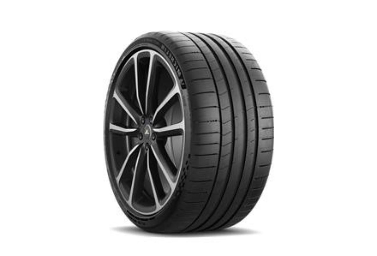 2025 BMW M5 Wheel & Tire Package With Adjustable Lowering Springs